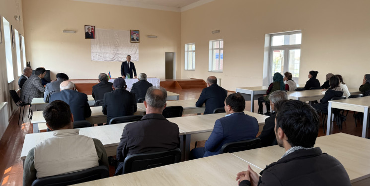 Növbəti səyyar qəbul Hacıqabul rayonu, Qızılburun  yaşayış massivində salınmış köçkün qəsəbəsində keçirilib